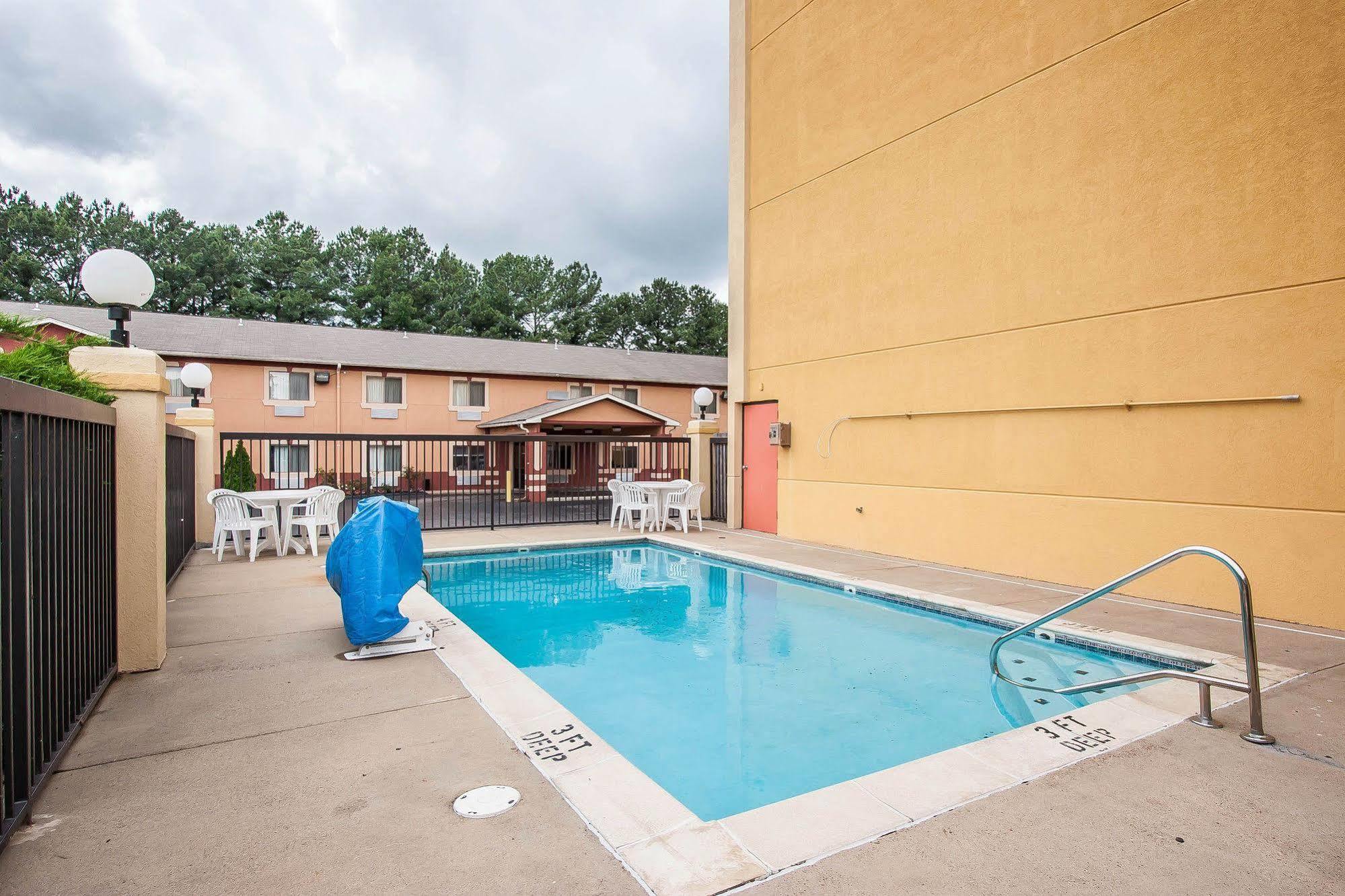 Econo Lodge Inn & Suites Memphis Ngoại thất bức ảnh